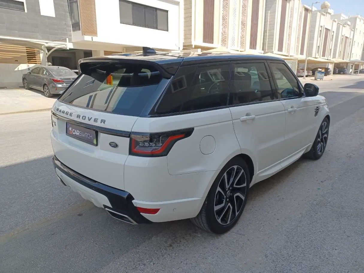 Car image 6