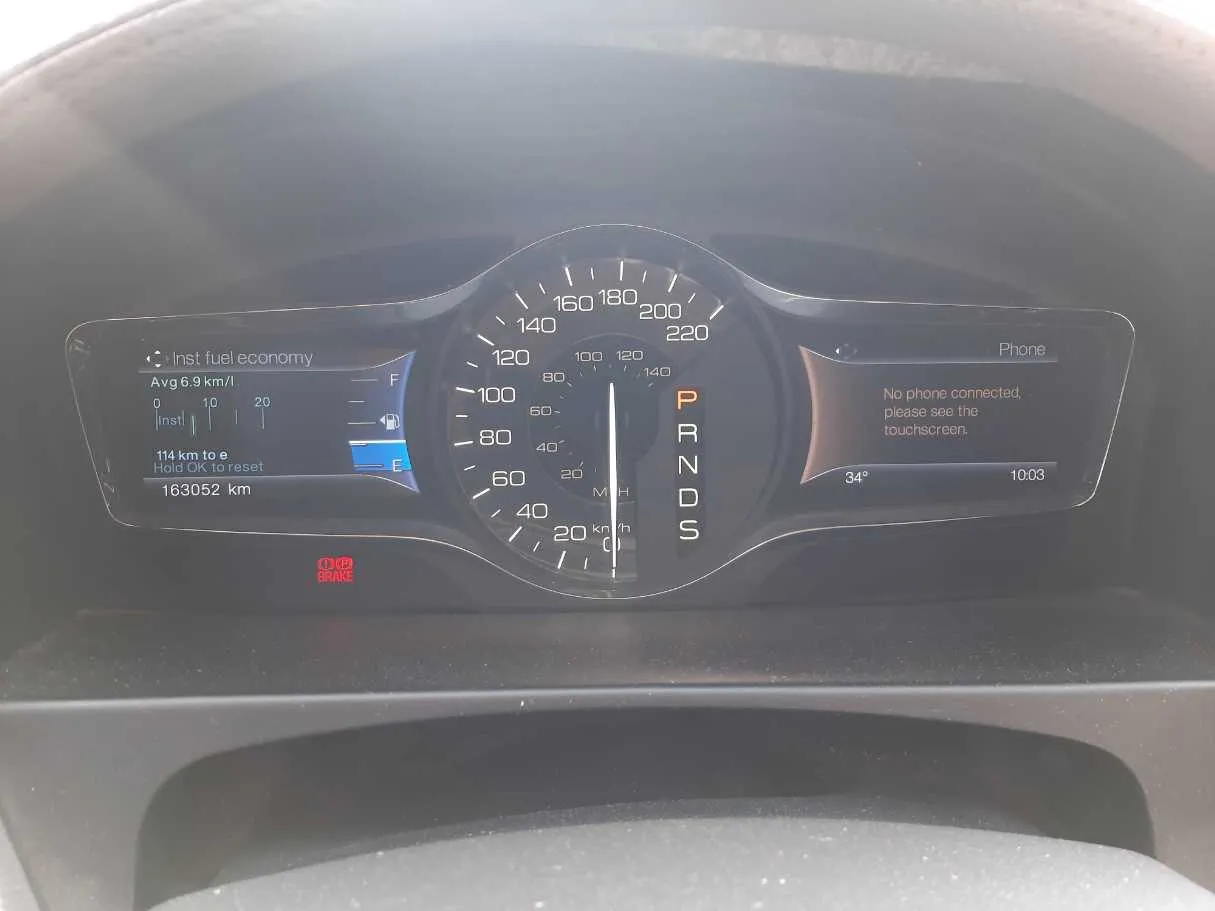Car image 18
