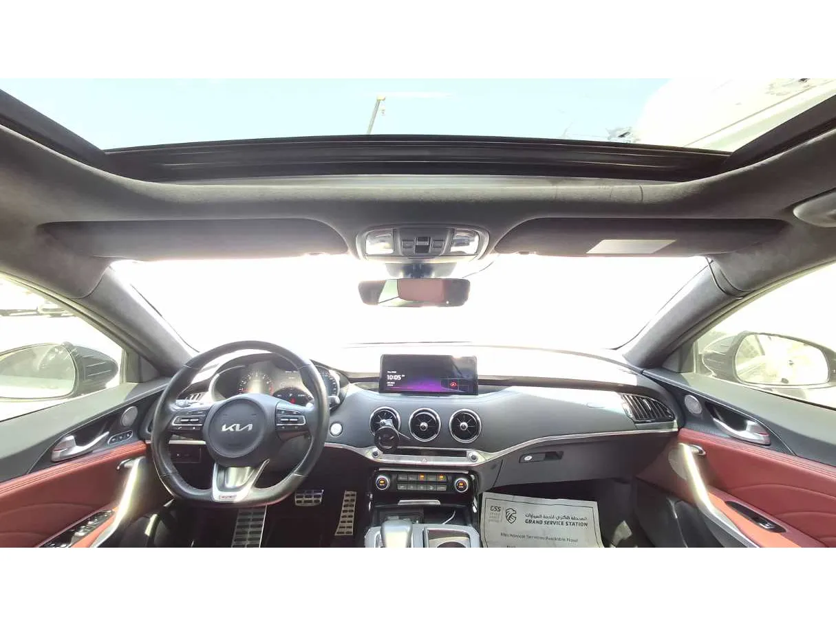 Car image 17