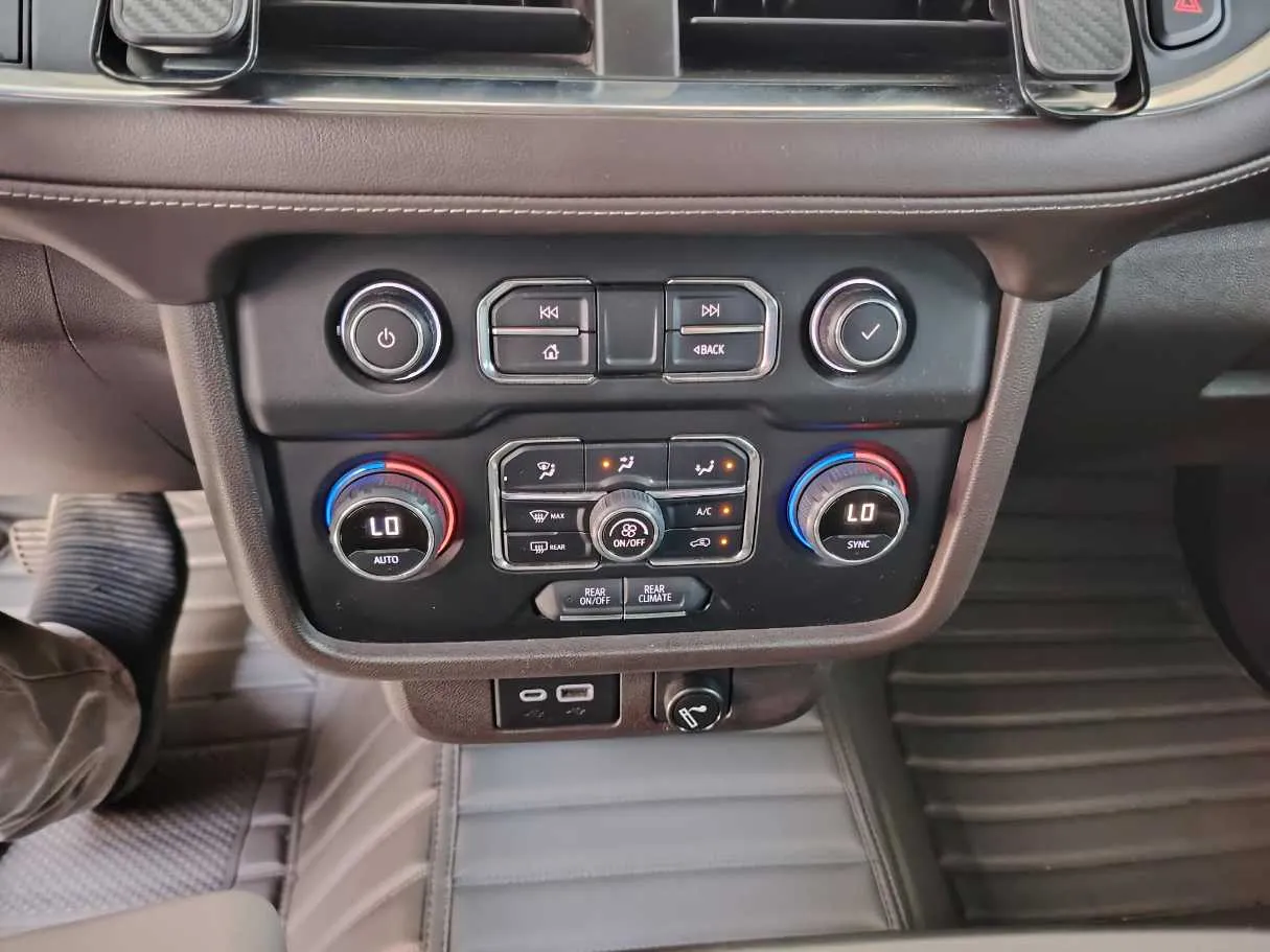 Car image 39