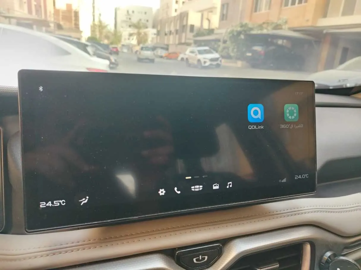 Car image 26