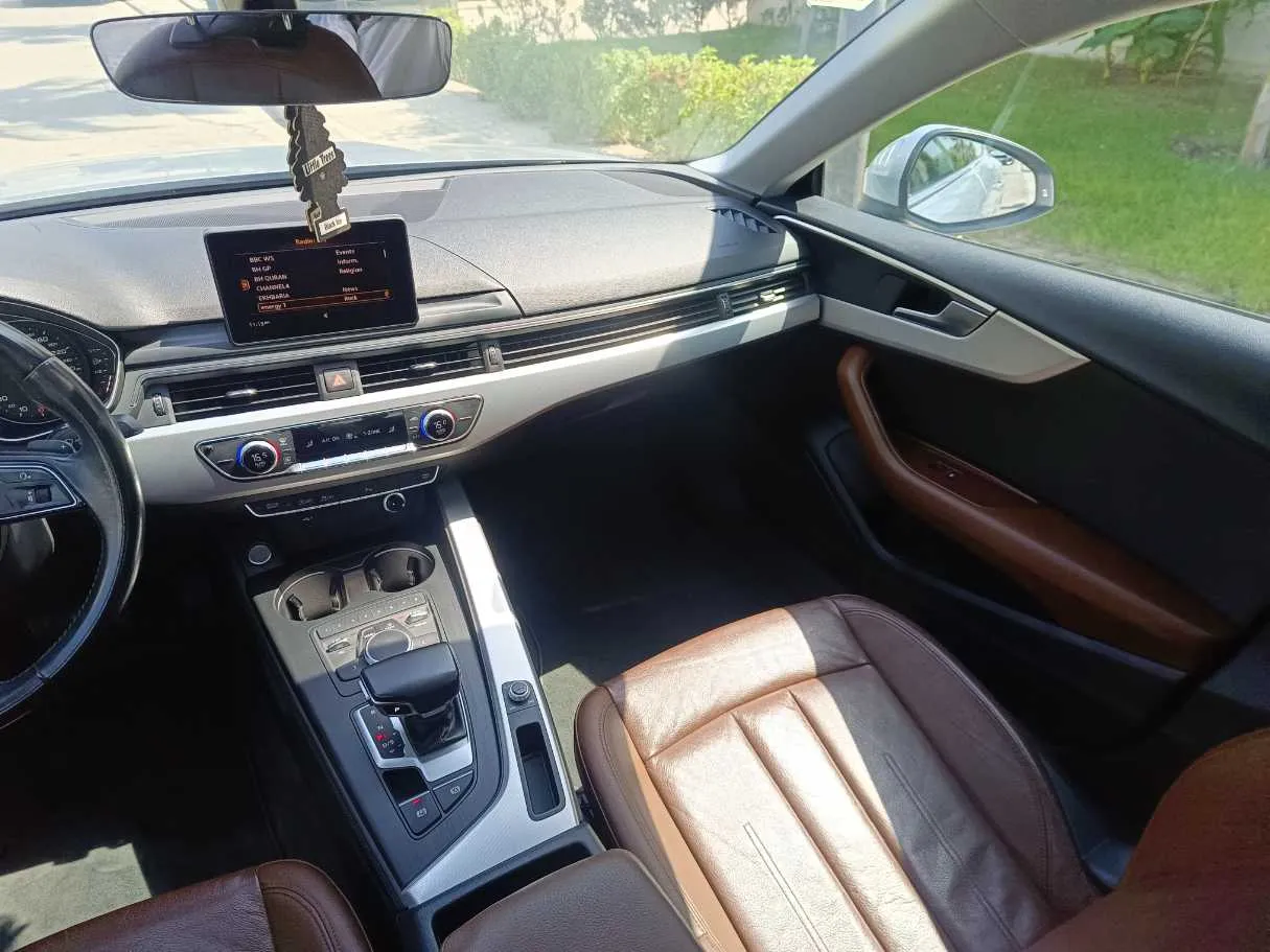 Car image 22