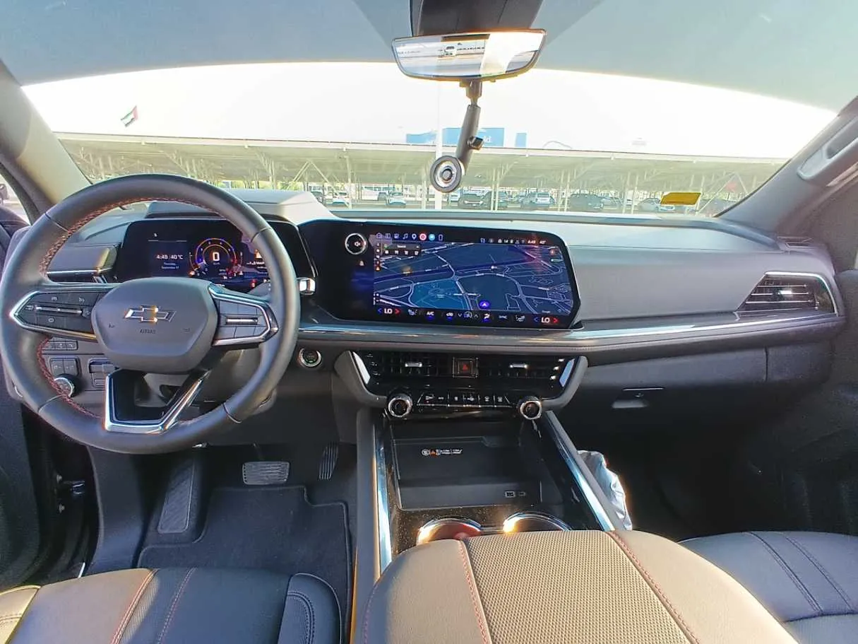 Car image 15