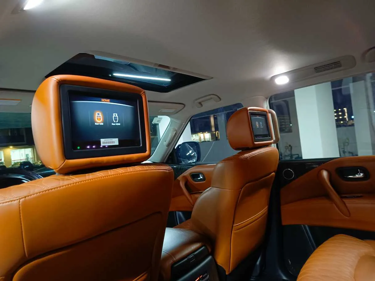 Car image 20