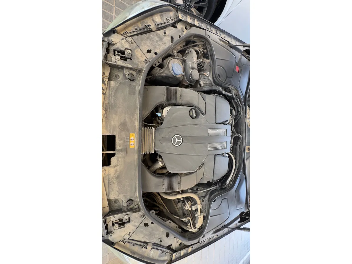 Car image 26