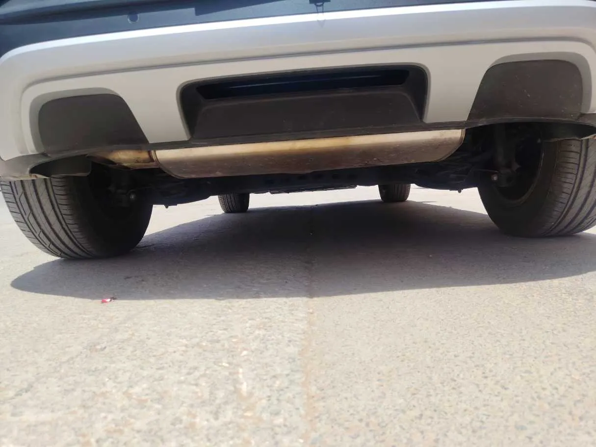 Car image 30