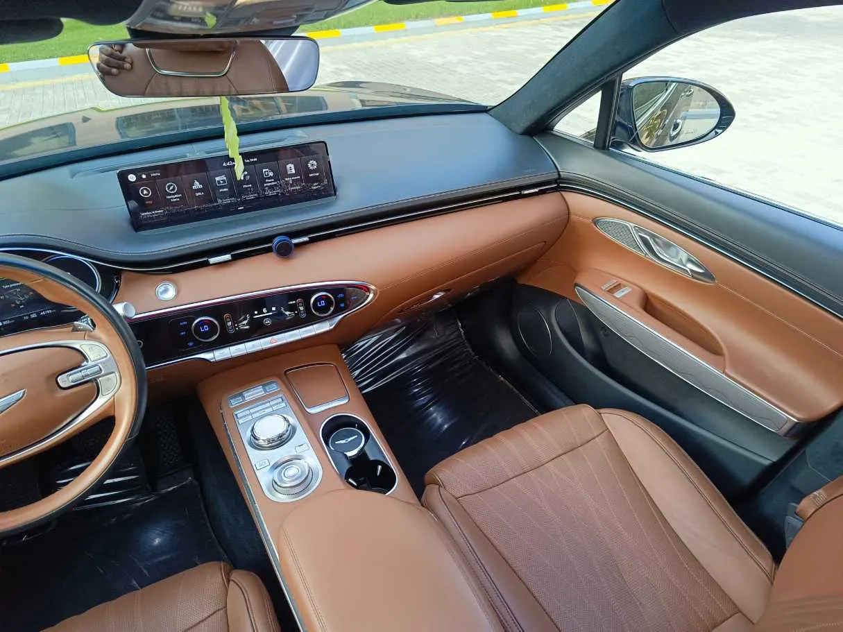 Car image 35