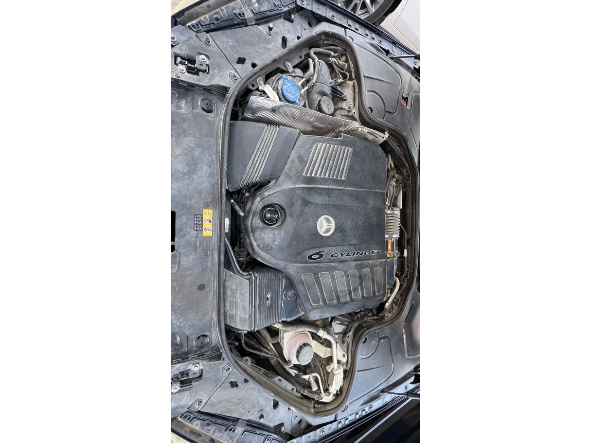 Car image 27
