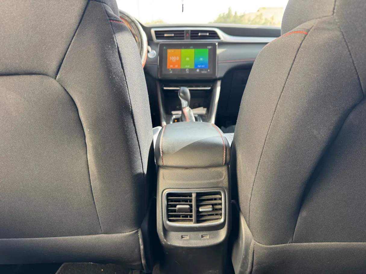 Car image 20