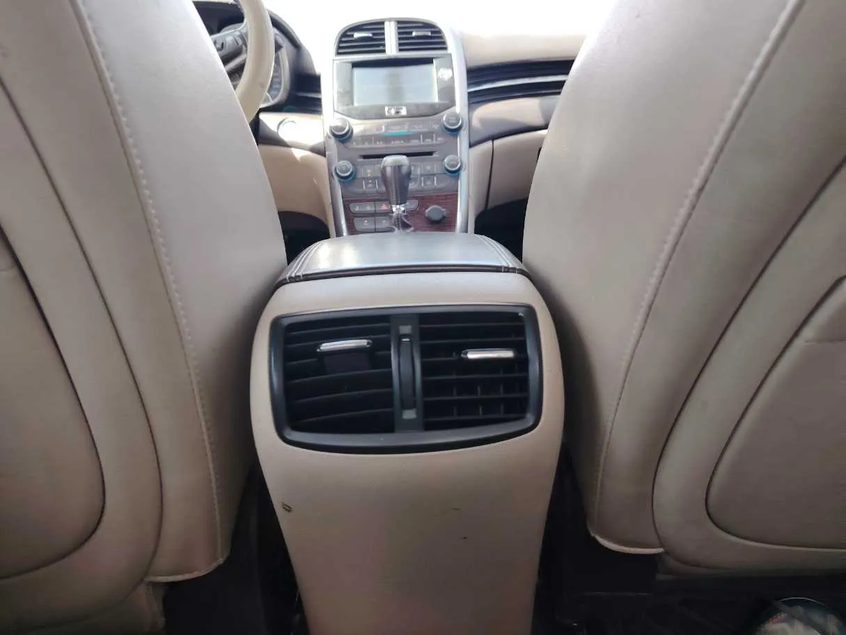 Car image 28