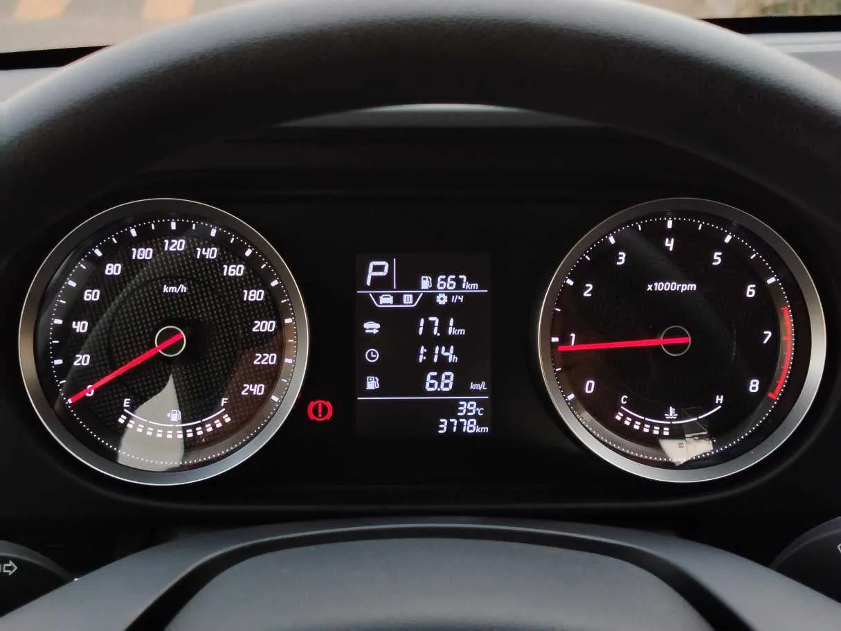 Car image 23