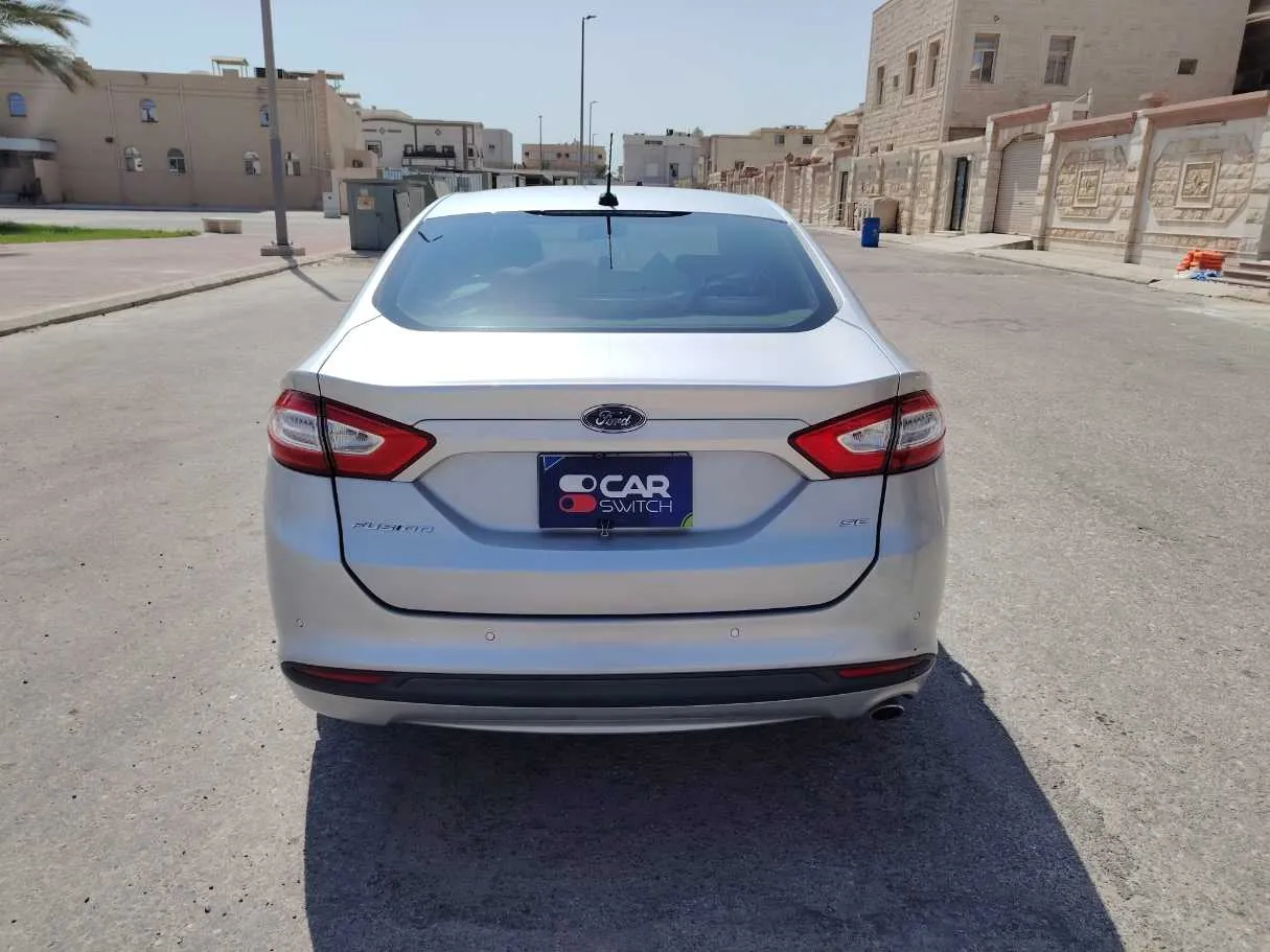 Car image 5