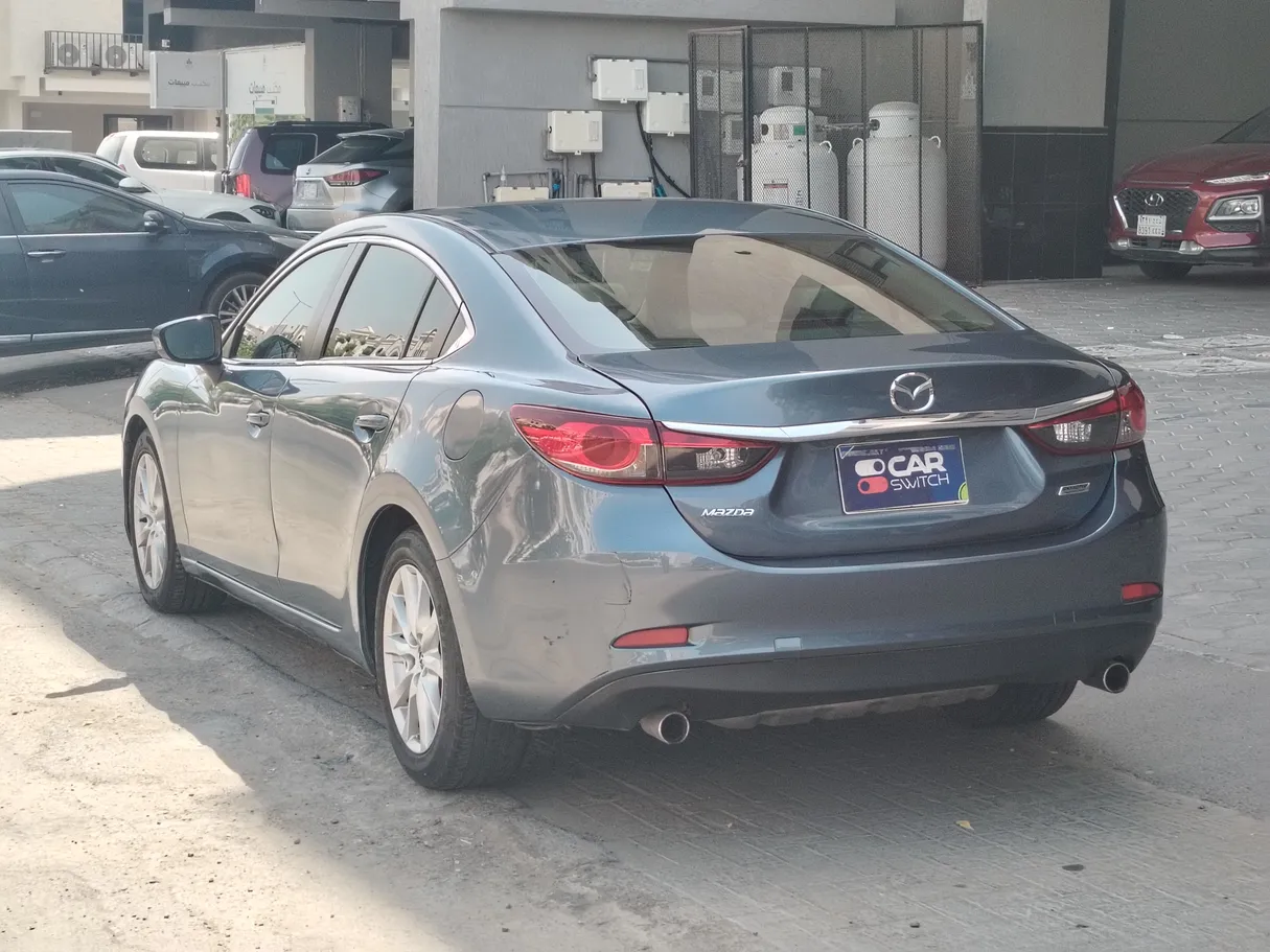 Car image 7