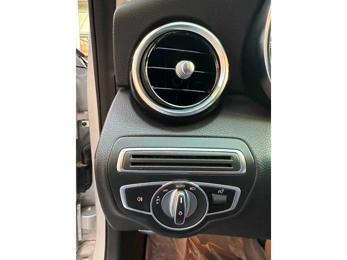 Car image 42