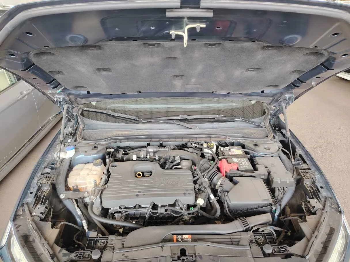 Car image 29