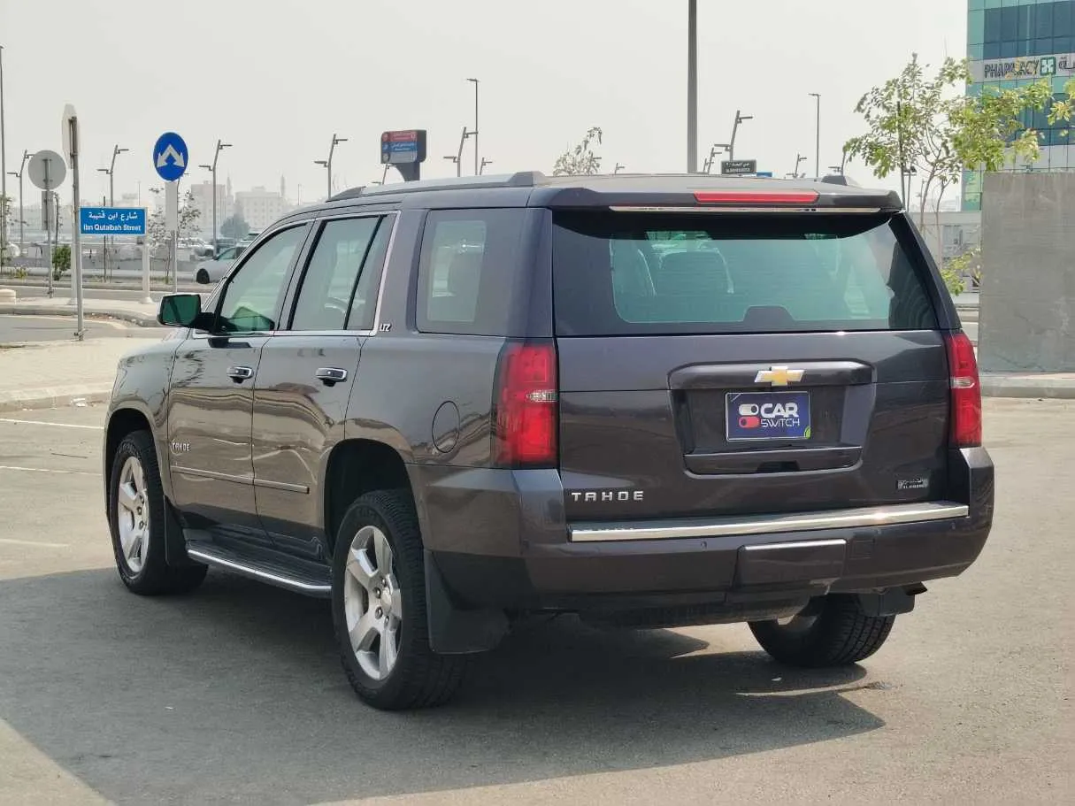Car image 7