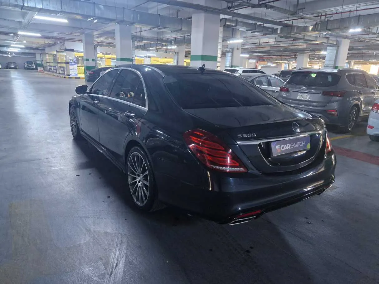 Car image 7