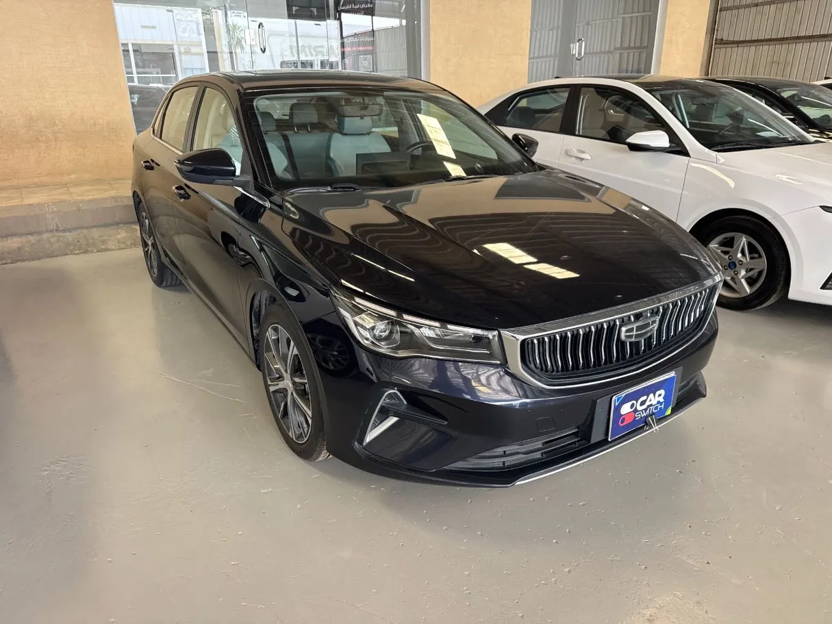 Car image 3