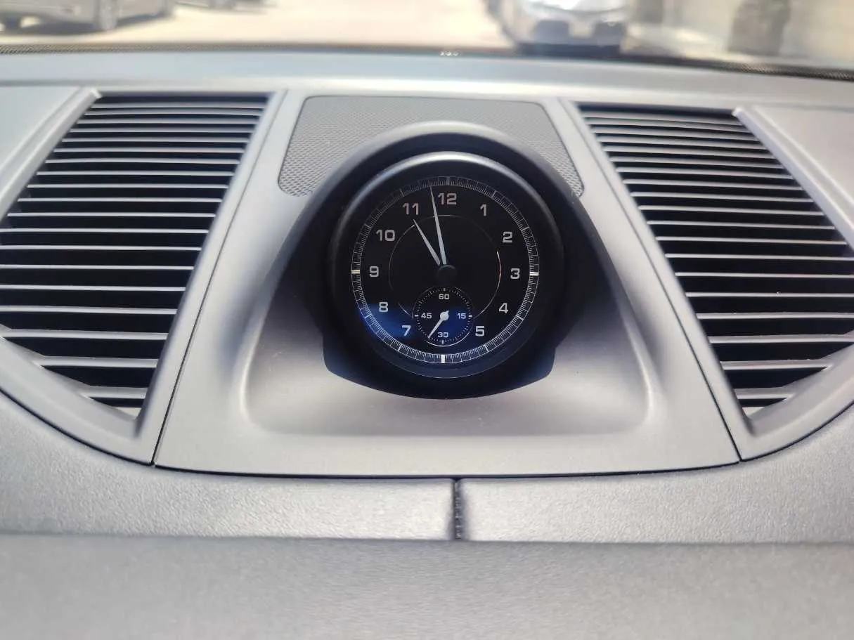 Car image 29