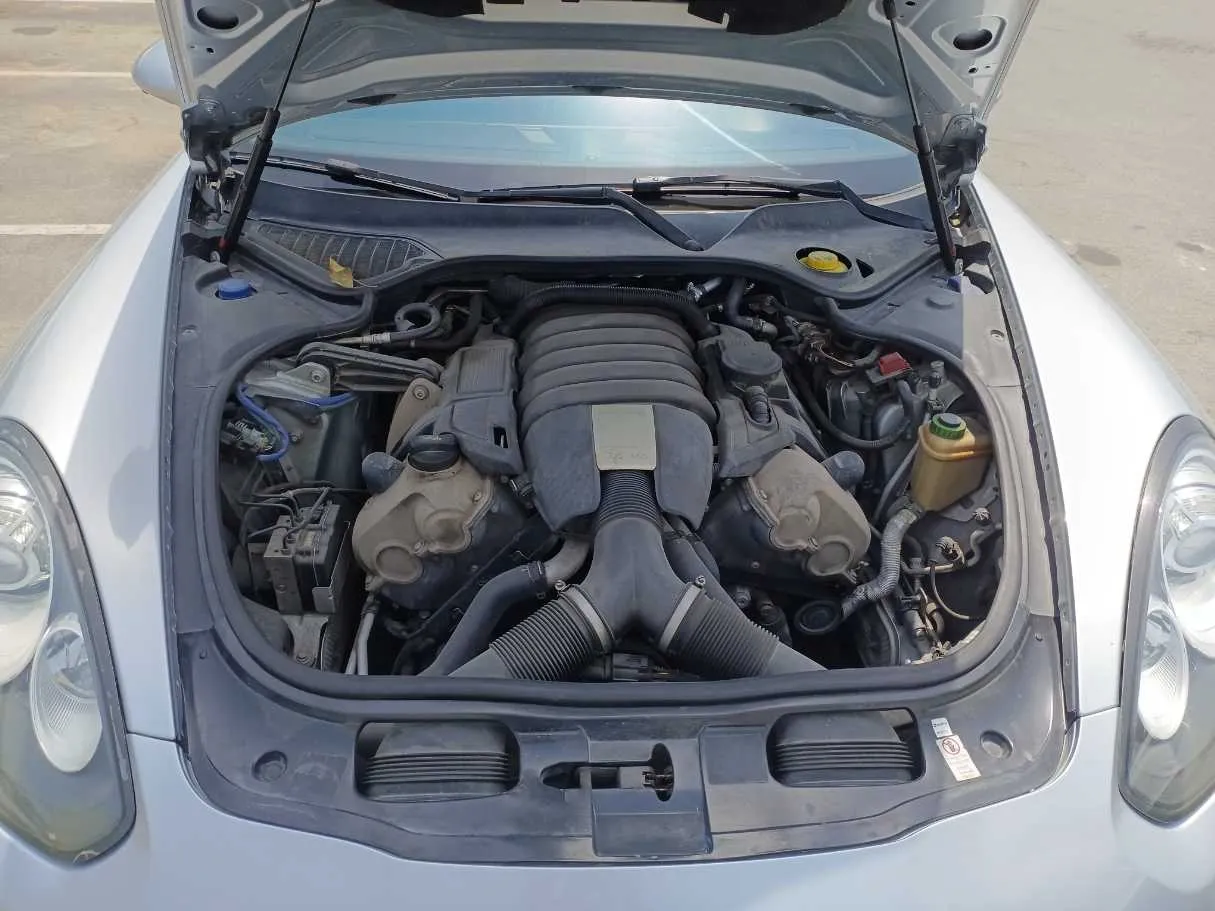 Car image 24