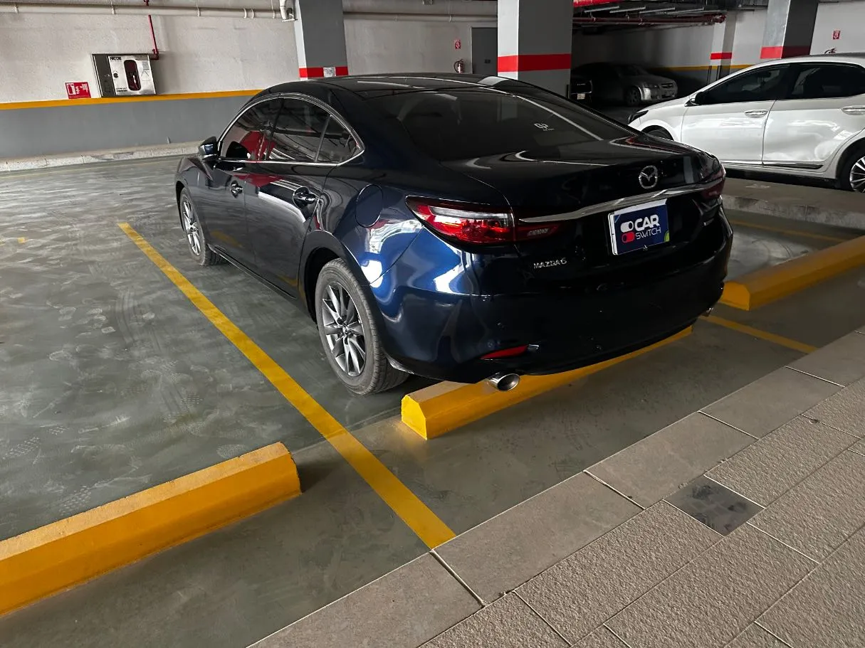 Car image 7