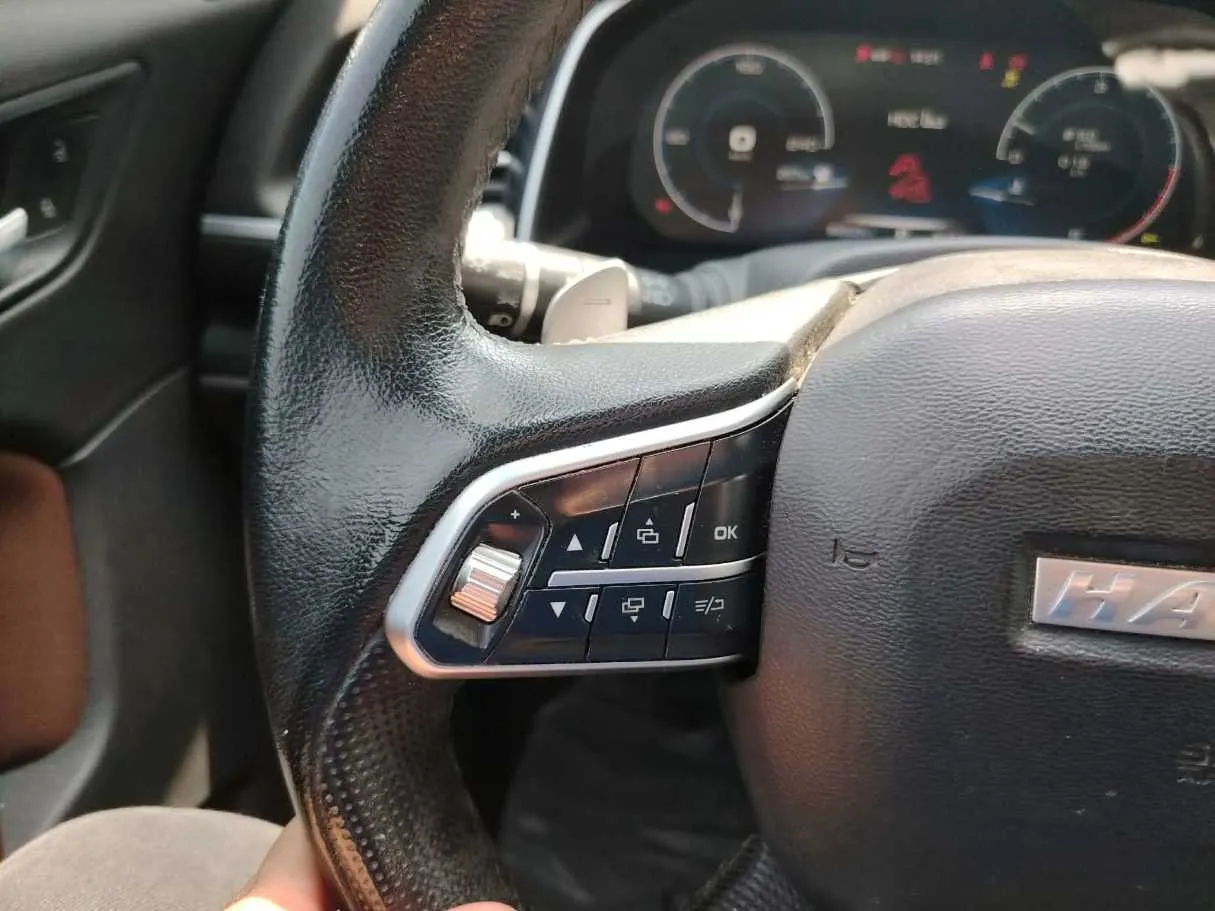 Car image 37