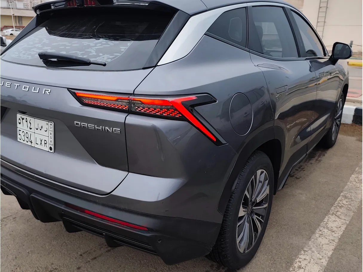 Car image 3
