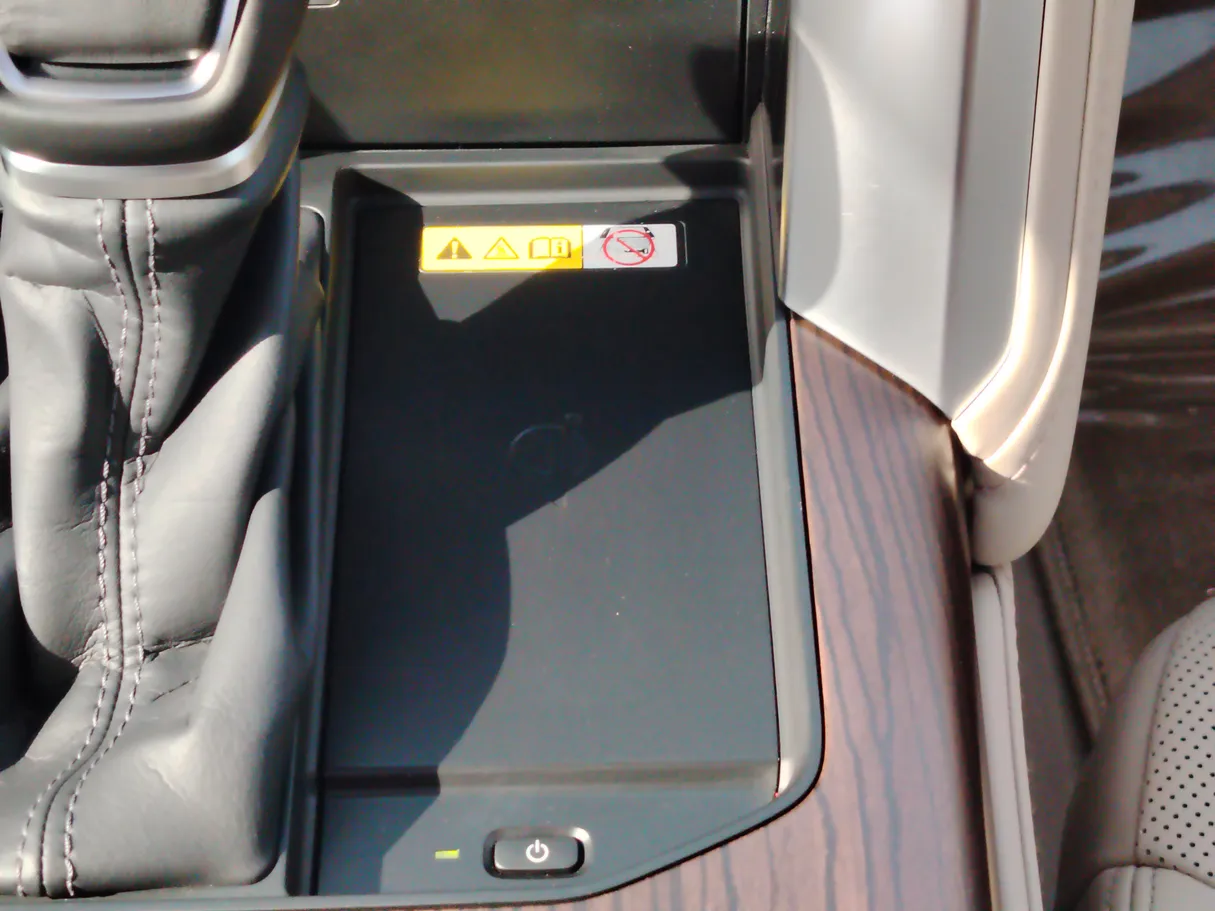 Car image 22