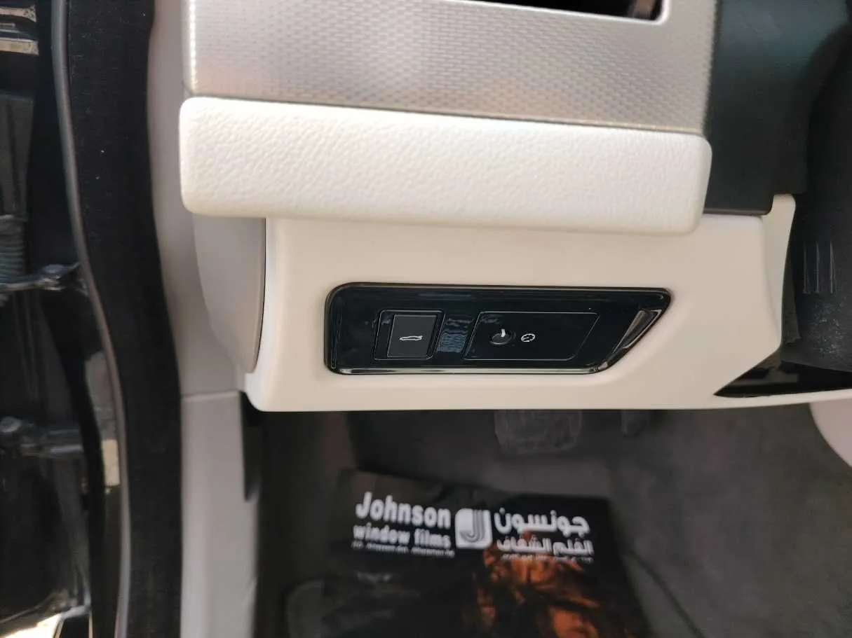 Car image 38