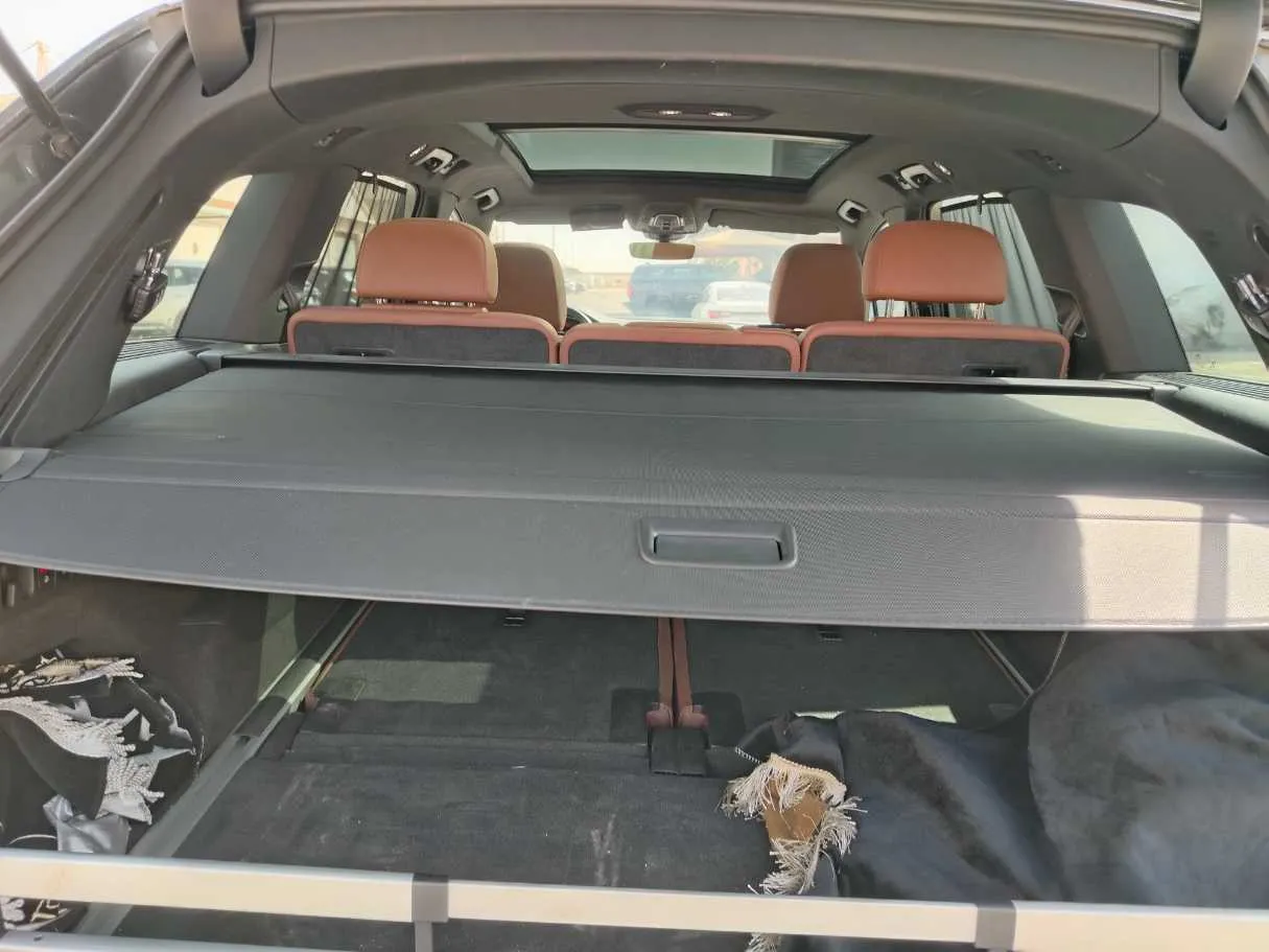 Car image 38