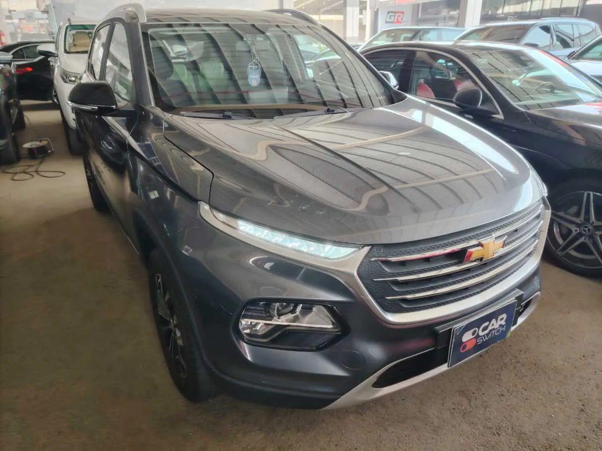Car image 3