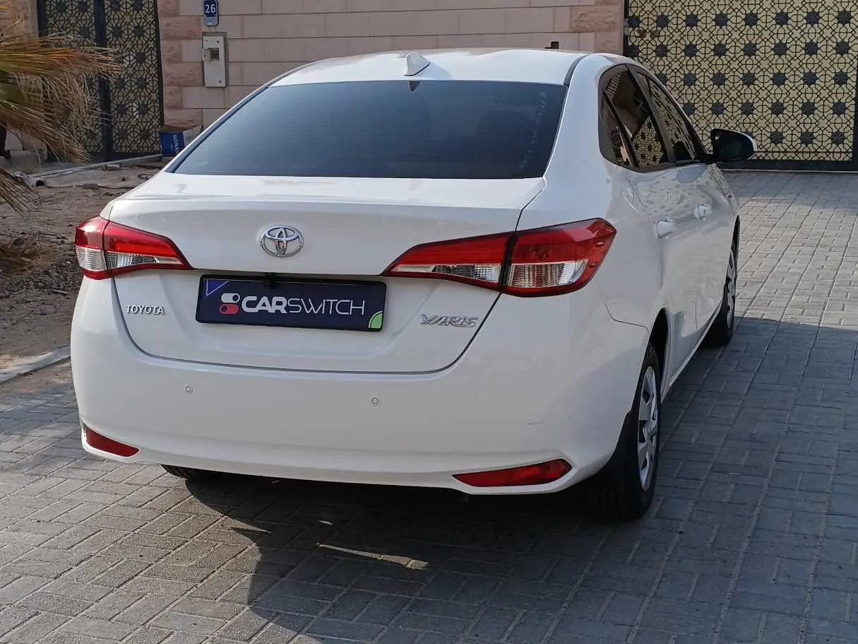 Car image 7