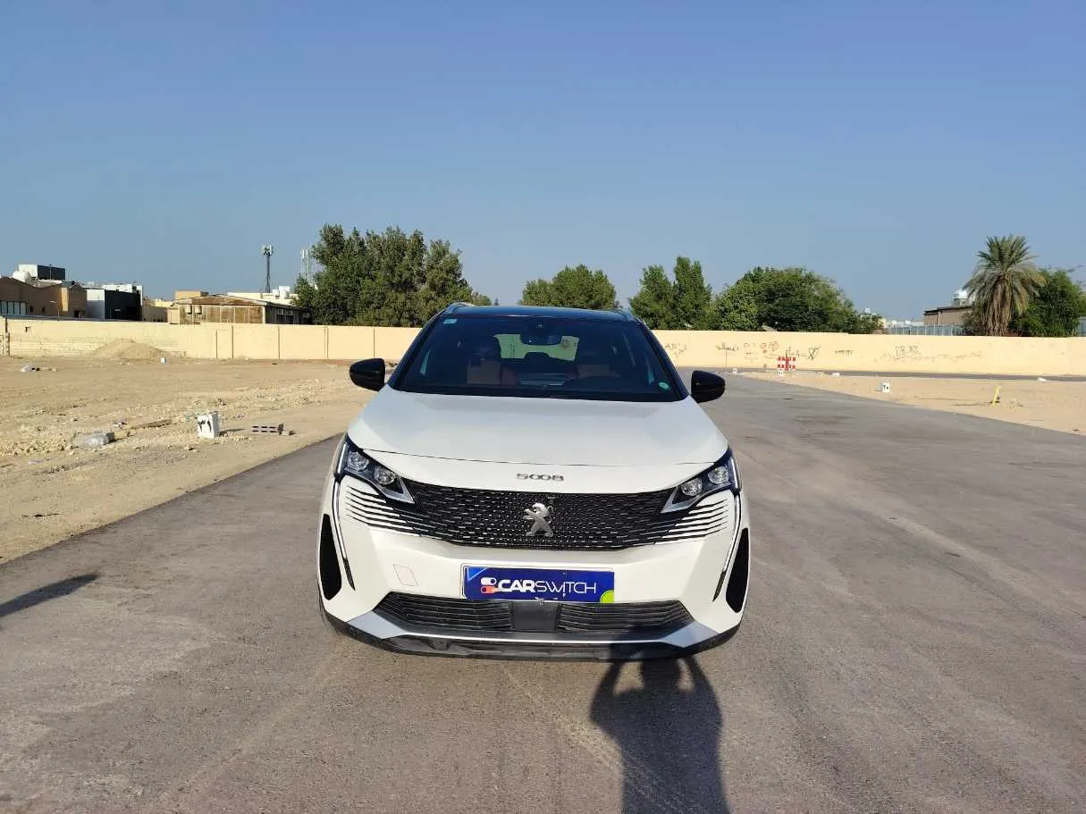 Car image 2