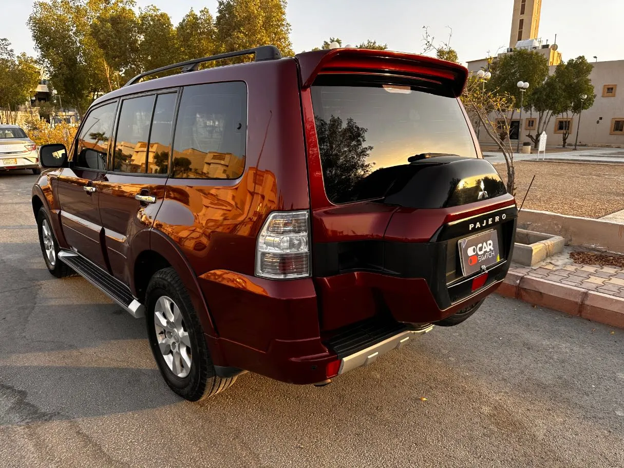 Car image 7