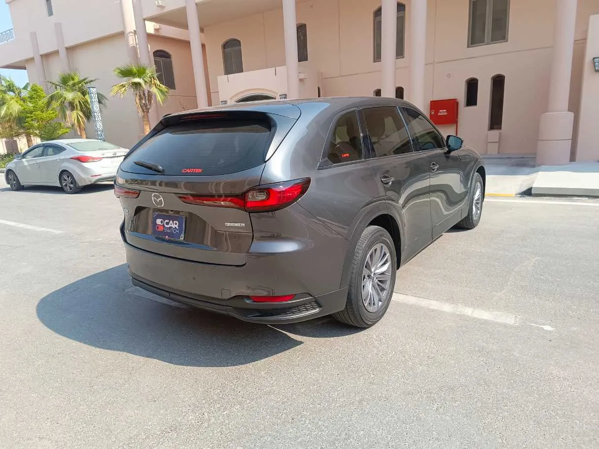 Car image 5