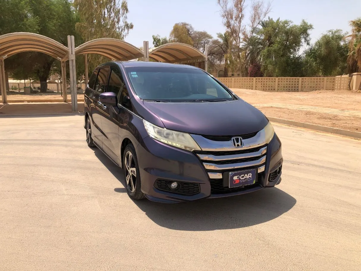 Car image 3