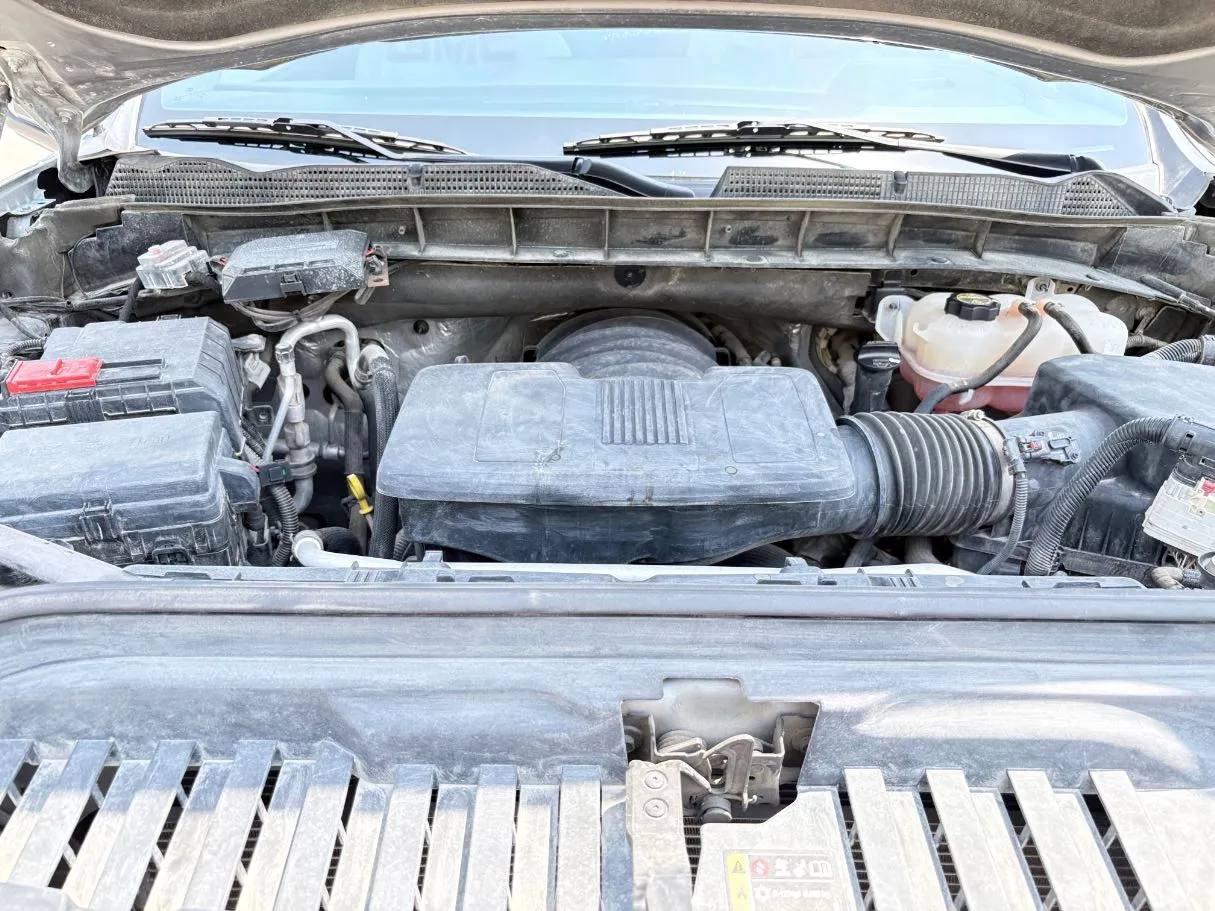 Car image 24