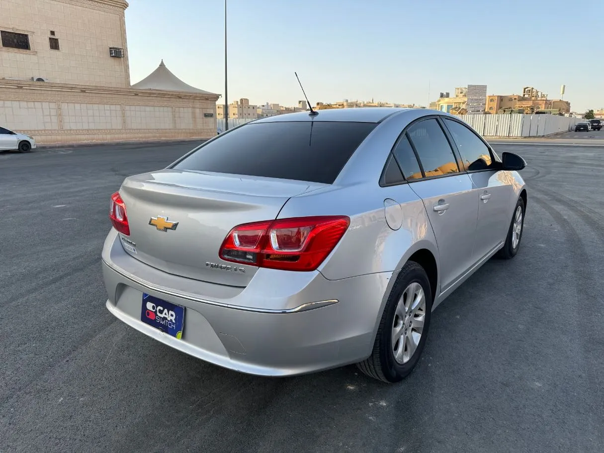 Car image 5