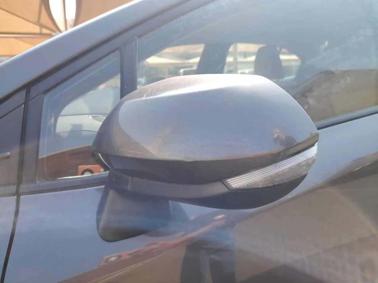 Car image 28