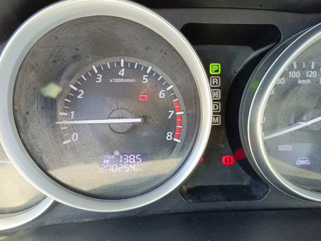 Car image 26