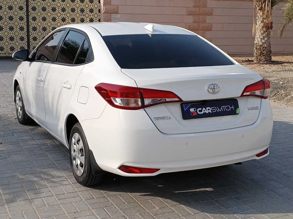 Car image 5