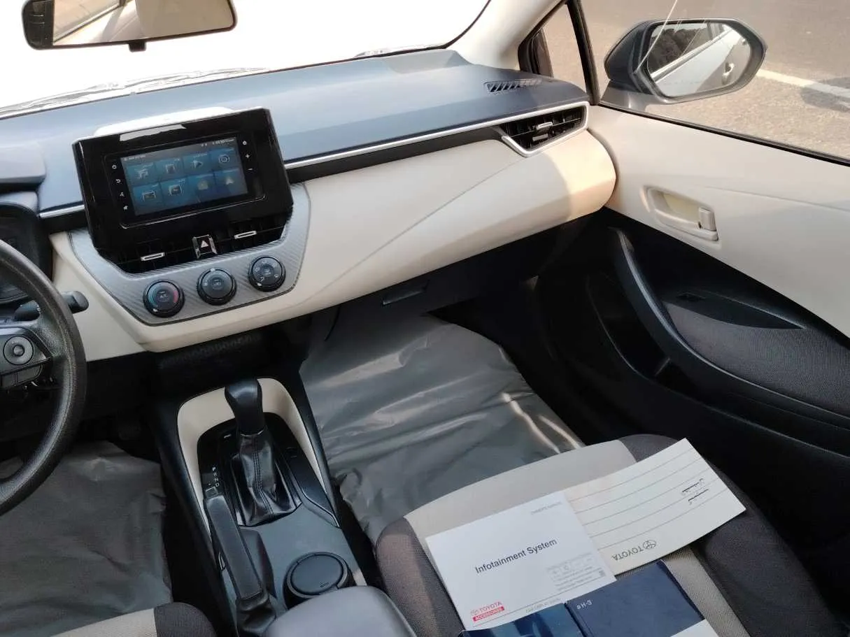 Car image 21