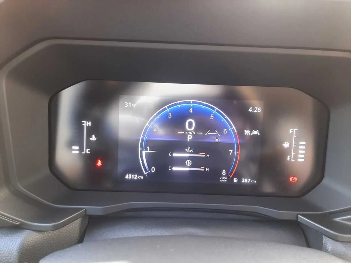 Car image 18
