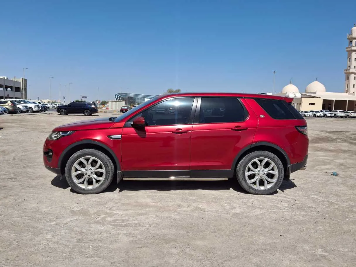 Car image 8