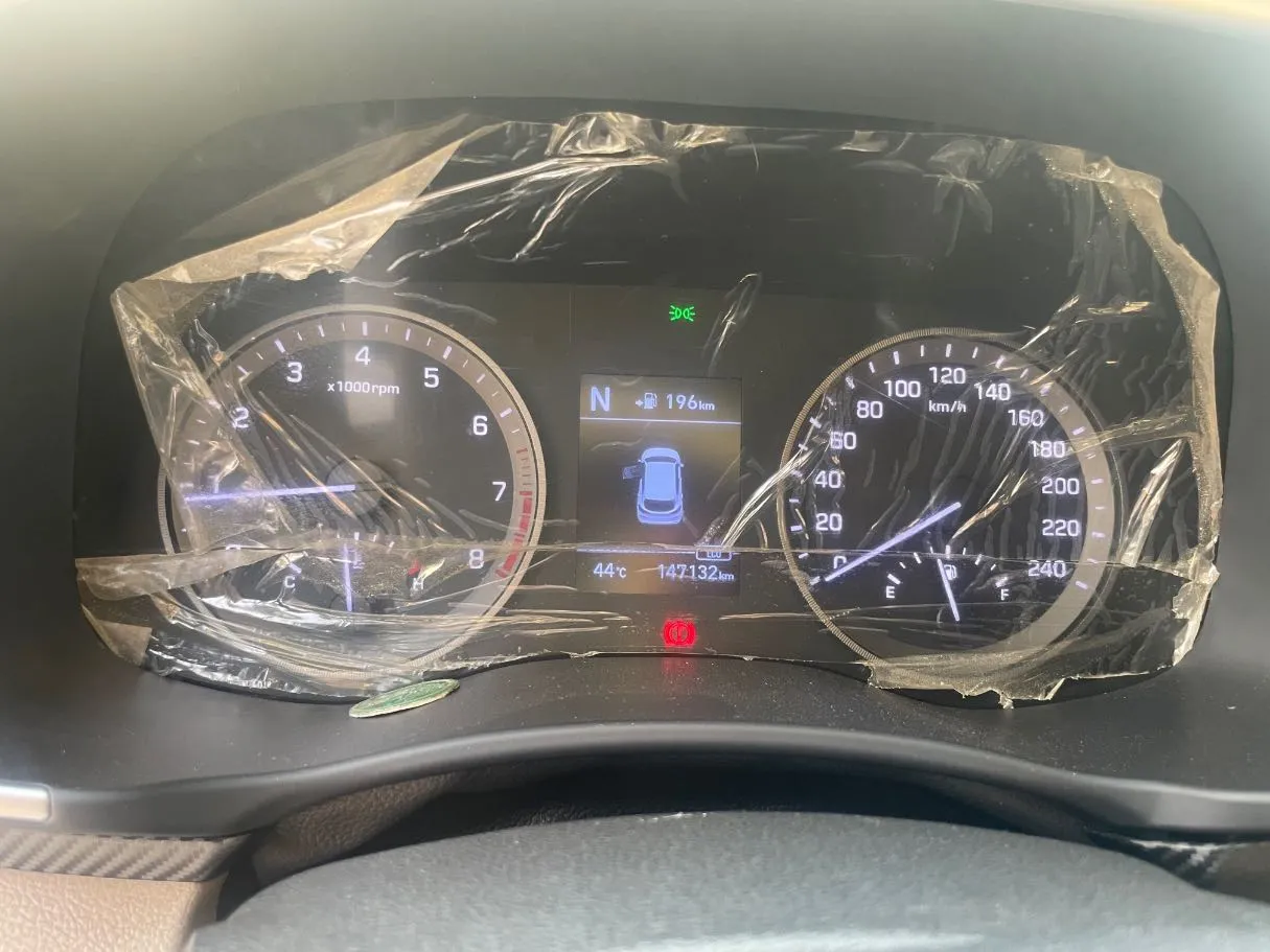 Car image 20