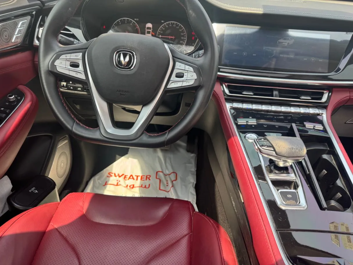 Car image 17