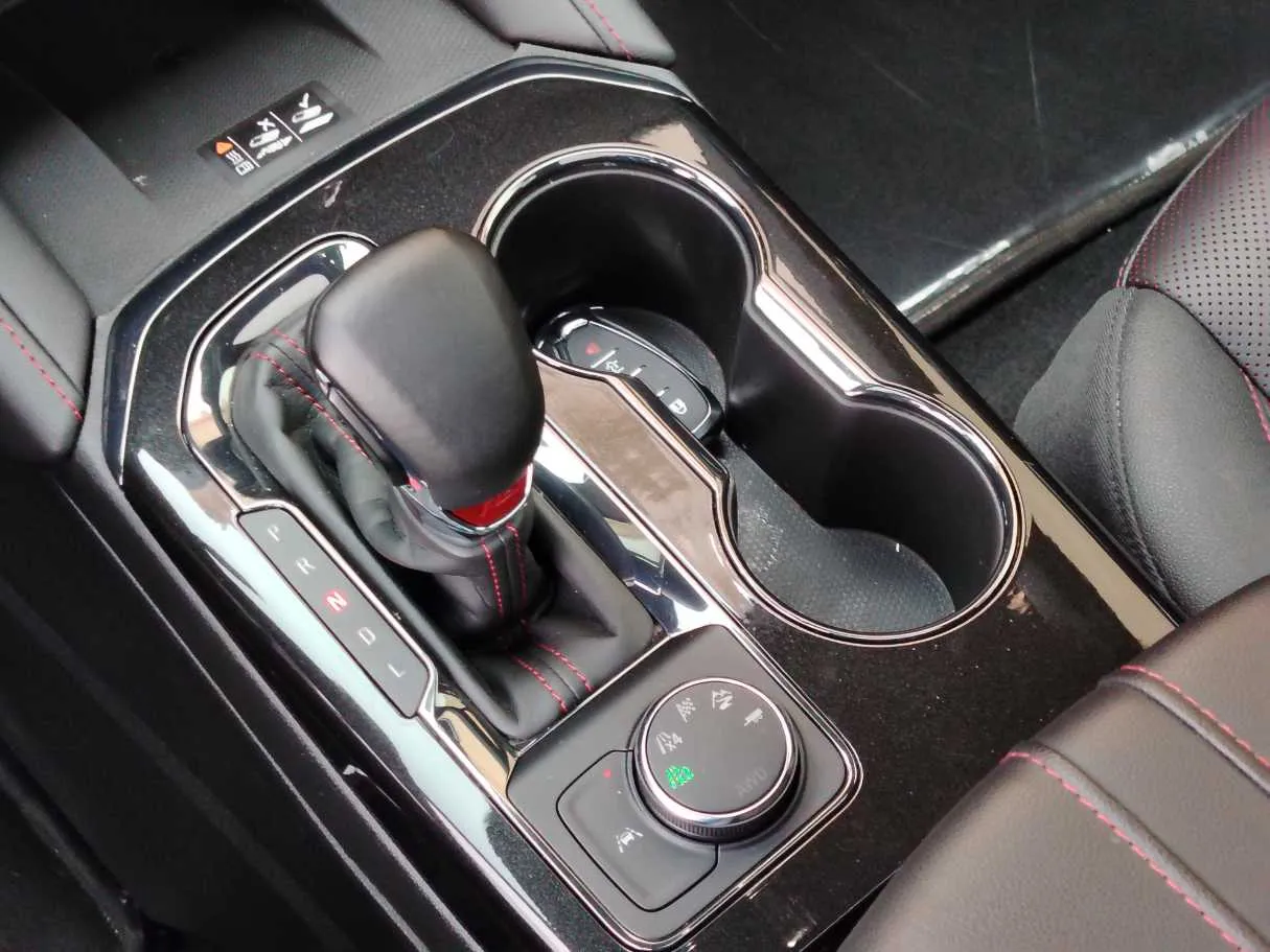 Car image 21