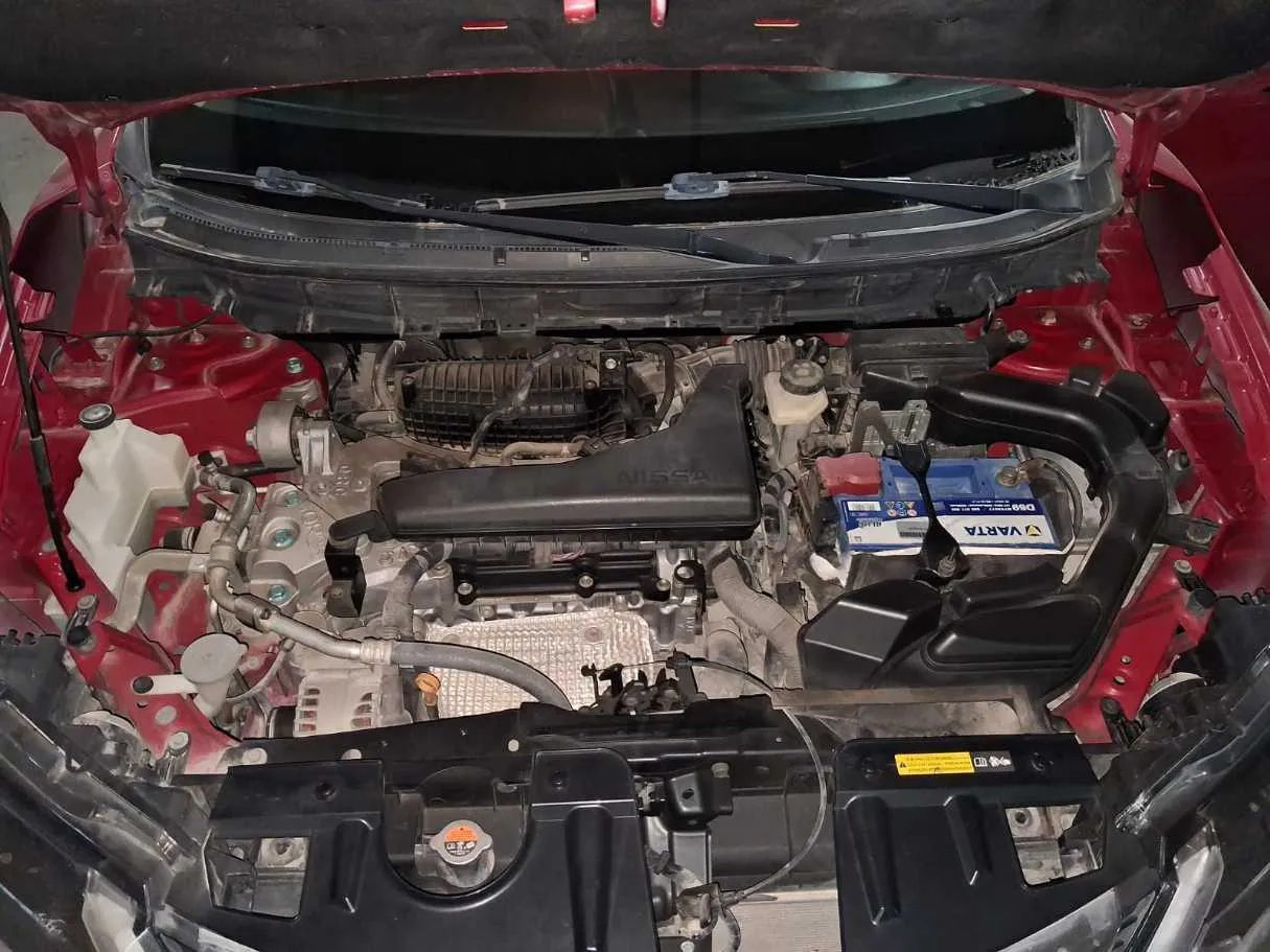 Car image 25