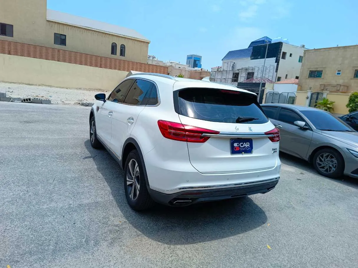 Car image 7