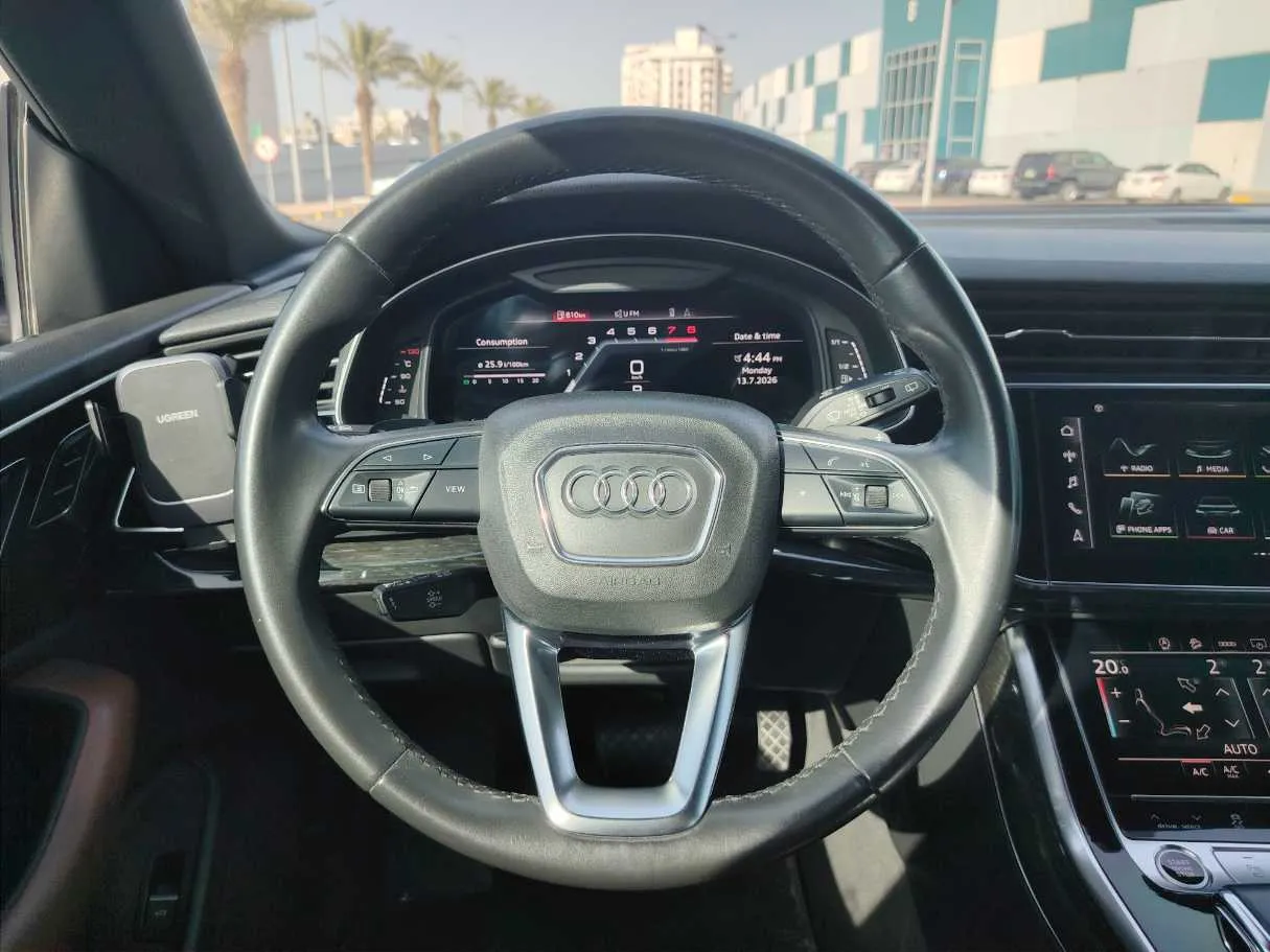 Car image 21